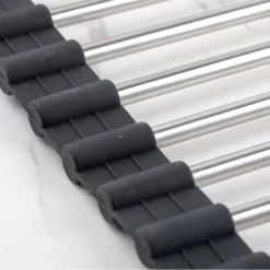 Highport Oprolbaar Vaat Droogrek - Scandinavisch Design - Opvouwbaar Hittebestendig Roestvrijstalen Keuken Afdruiprek - Vaatwasser Geschikt - Sterke 18-staafs Onderzetter - Foodgrade Materiaal -Lifestyleproducten 1200x1200 1242