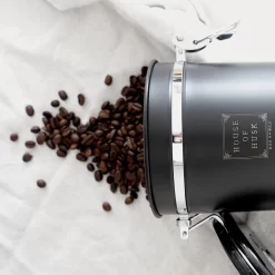 House Of Husk Koffieblik Met CO² Ventilatie - Bewaarblik - Voorraadbussen - Voorraadblik - RVS - Zwart - 1.5 Liter -Lifestyleproducten 1200x1200 940