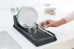 Brabantia SinkSide Afdruiprek Compact - Dark Grey -Lifestyleproducten 1200x799 28