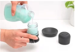 Brabantia Sink Side Afwasborstel - Met Zeepdispenser- Dark Grey -Lifestyleproducten 1200x824 1